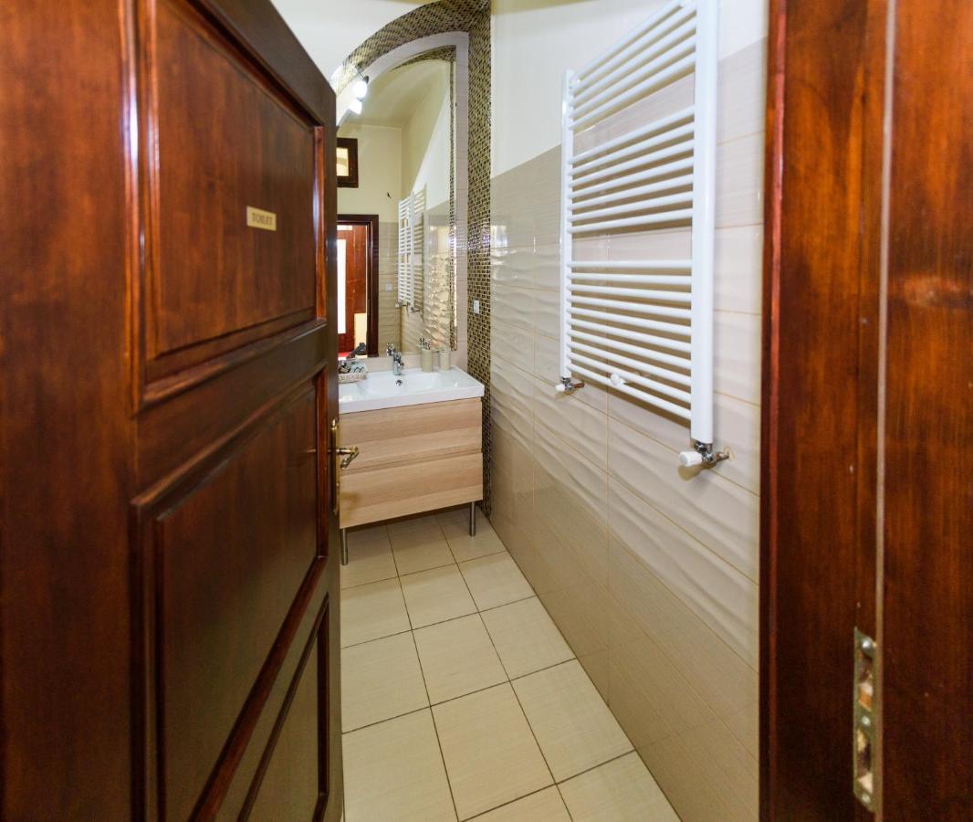 Apartament Baroc Τιμισοάρα Εξωτερικό φωτογραφία