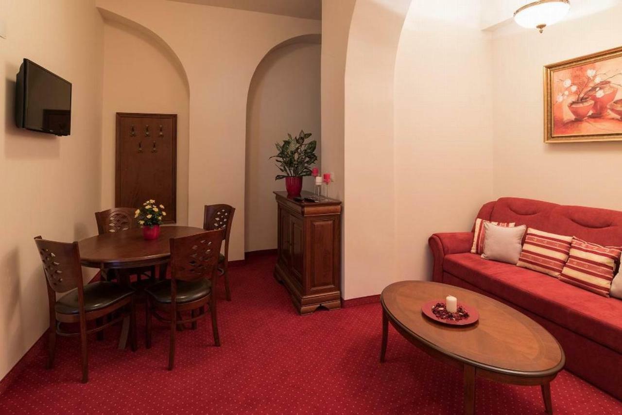 Apartament Baroc Τιμισοάρα Εξωτερικό φωτογραφία